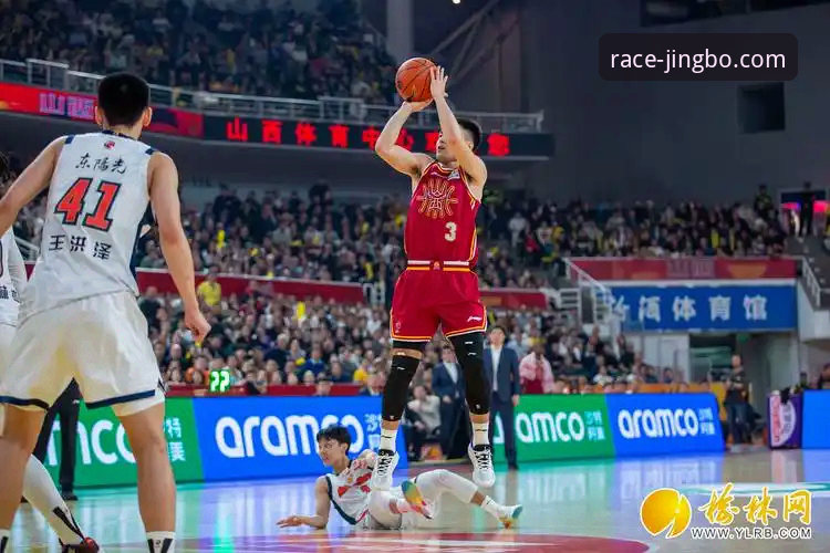 皮特森38分神迹与麦基空砍：CBA焦点战背后，数据平台的深度解析价值